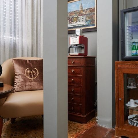 Beyoğlu Hotels: The Ultimate 2025 Guide to Istanbul’s Creative Heart, Boutique Accommodation & Long-Stay Living