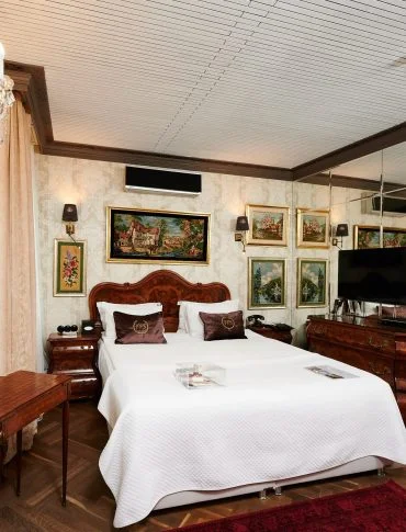 Executive Suite with a Balcony