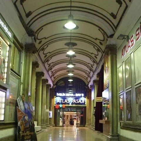 Atlas Passage Open-Air Film Days 2025