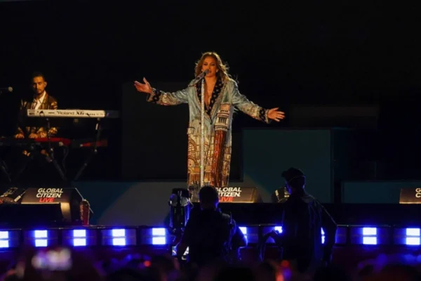 Jennifer Lopez Istanbul Concert 2025: An Iconic Night Completed with the Comfort of Faik Pasha Apartments