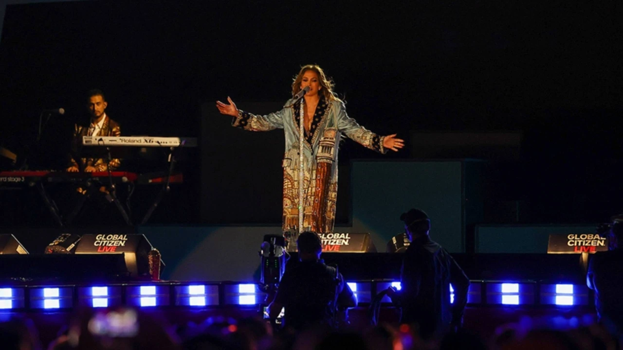 Jennifer Lopez Istanbul Concert 2025: An Iconic Night Completed with the Comfort of Faik Pasha Apartments