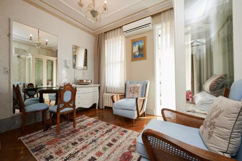 2025 beyoğlu small hotels, istanbul small hotels, beyoğlu boutique hotels, beyoğlu design hotel, cihangir small hotel, cukurcuma small hotel, galata small hotel, beyoğlu accommodation, faik pasha apartments, long-term stay beyoğlu