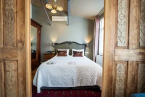 beyoğlu hotels, beyoğlu design hotels, istanbul boutique hotels, galata small hotels, cihangir small hotel, faik pasha apartments, long-term stay, art hotel, istanbul accommodation, beyoğlu apart hotel, local living