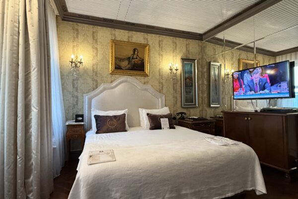 beyoglu hotels, Beyoğlu otel fiyatları, Beyoğlu butik otel, Beyoğlu apart otel, Beyoğlu Airbnb, Beyoğlu pansiyon, İstanbul konaklama 2026