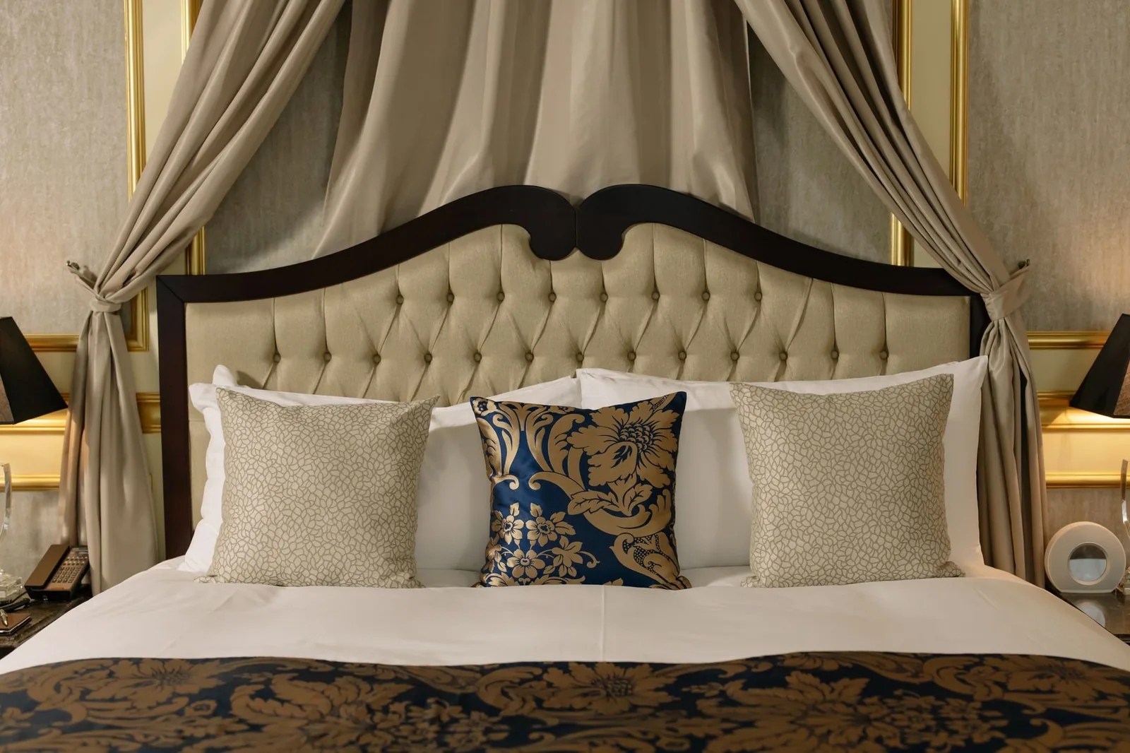 Boutique hotel near Museum of Innocence with antique interiors